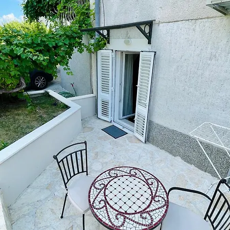 Velin Апартаменты *