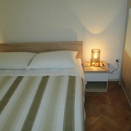 Velin Apartment