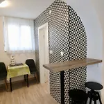 Апартаменты Velin *